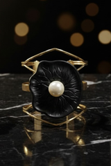 Aurora Pearl Sculpted Bangle