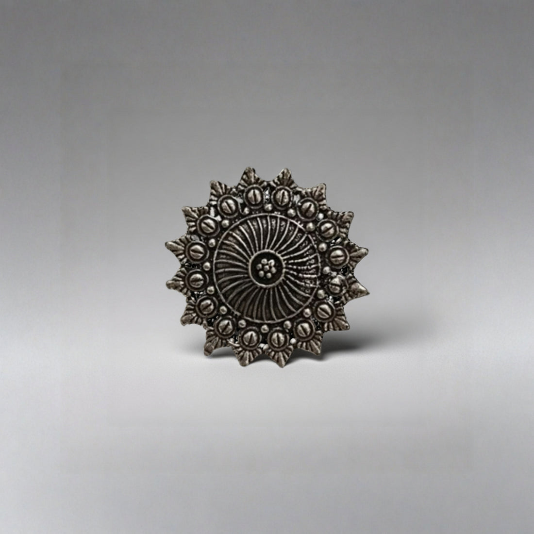 Surajmukhi Heritage Statement Ring