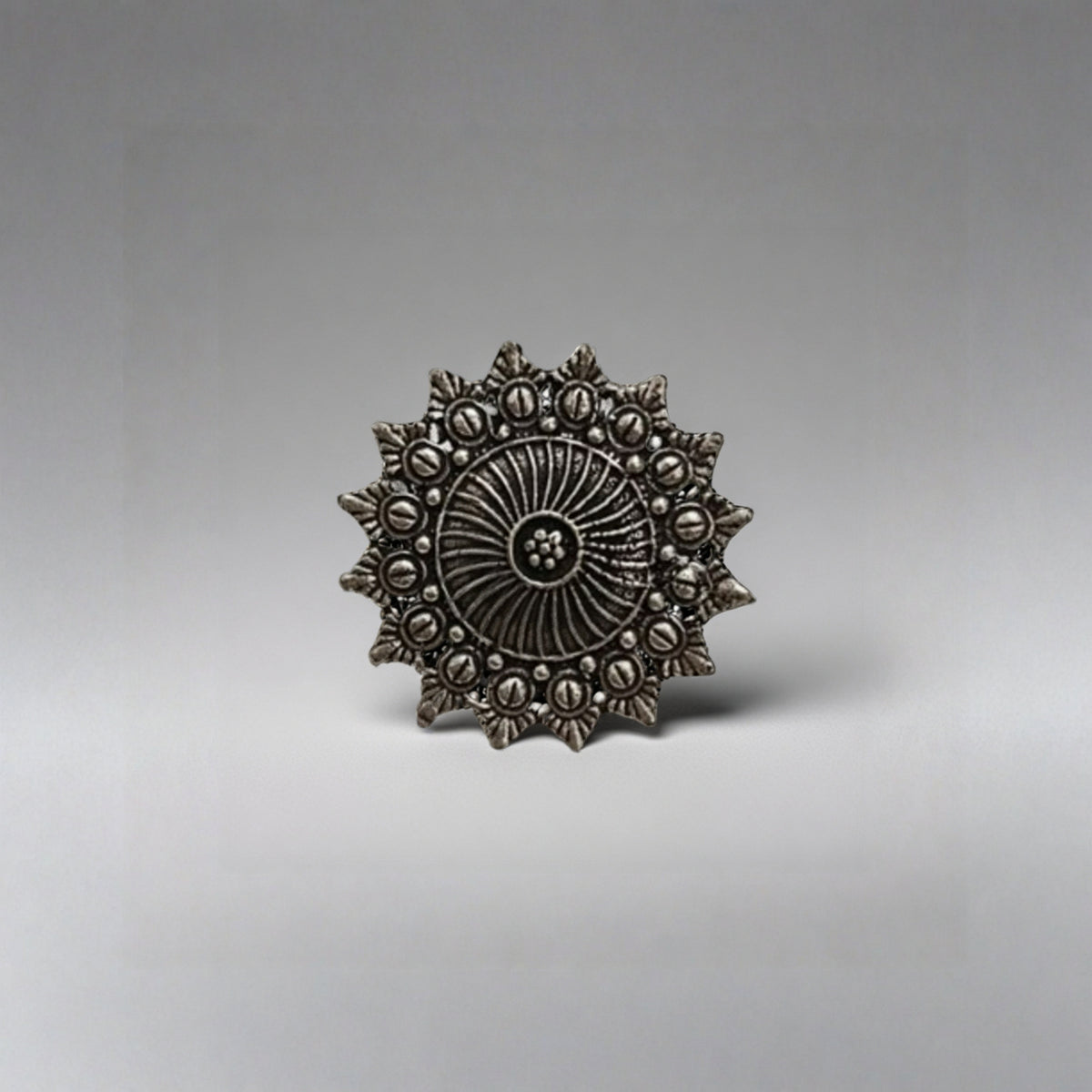 Surajmukhi Heritage Statement Ring