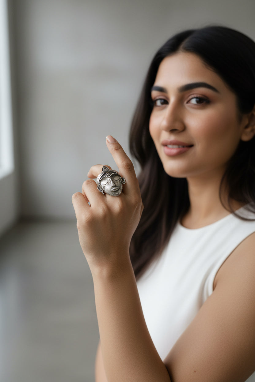 Serene Muse Face Ring