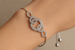 Silver Interlocking Circle Adjustable Bracelet
