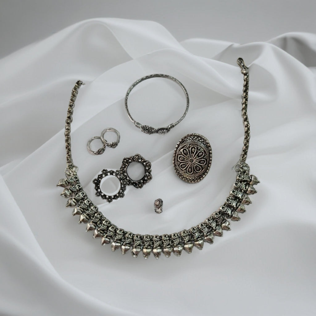 Vintage Oxidized Floral Silver Jewelry Set