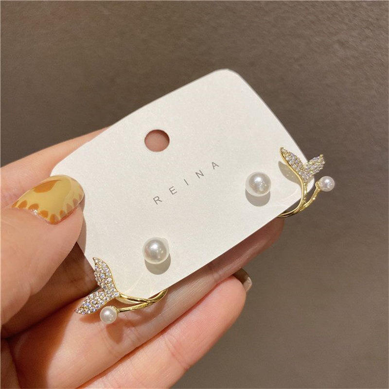 Golden Leaf Pearl Ear Jacket Earrings