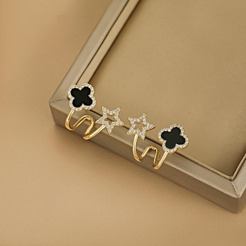 Gold Clover & Star Drop Earrings – Black Onyx Four-Leaf Studs with CZ Pavé Star Charm